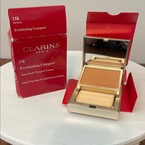 Clarins Everlasting Compact Foundation in Sienna
